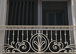 wrought iron balcony railing